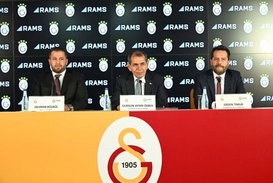 Galatasaray Başkanı Dursun Özbek’ten PFDK’ya Fenerbahçe çağrısı: “Yönetmelikte ne ceza yazıyorsa uygulayın” - Resim : 1