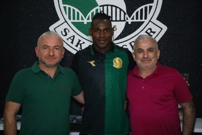 Sakaryaspor Rashad Muhammed’i renklerine bağladı - Resim : 1
