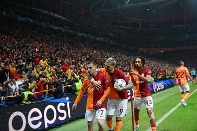 Manchester United maçında fileleri havalandırmıştı! Kerem Aktürkoğlu golünü Filistinli çocuklara armağan etti - Resim : 1