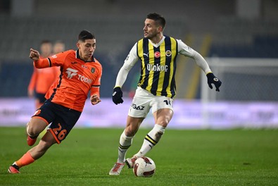 Fenerbahçe gol kaçırma yarışından 3 puan çıkardı - Resim : 2