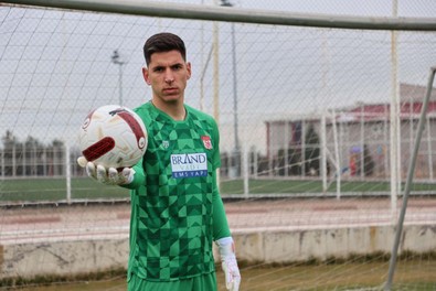 Sivasspor transferde gaza bastı! Kerem Atakan ve Nikolic’ten sonra bir transfer daha! Bülent Uygun’un çok istediği orta saha geliyor - Resim : 1
