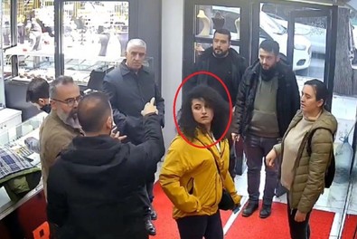 Kuyumcunun dikkati sayesinde sahte altın dolandırıcısı kadın iş üstünde yakalandı! - Resim : 1