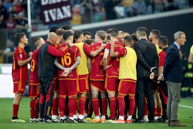 Udinese – Roma maçında korku dolu anlar! Yürekler ağza geldi! Yıldız futbolcu kalbini tuttu yere yığıldı! İşte son durumu - Resim : 1
