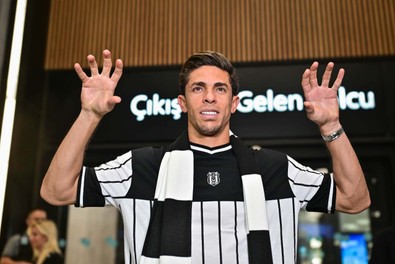 Beşiktaş’ın yeni transferi Gabriel Paulista İstanbul’a geldi - Resim : 1