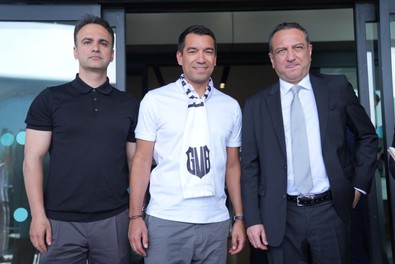 Giovanni van Bronckhorst, şampiyonluk istiyor! İşte ilk sözler! - Resim : 1