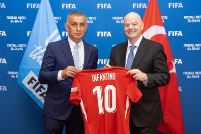 TFF Başkanı Hacıosmanoğlu, FIFA Başkanı Gianni Infantino ile görüştü - Resim : 2
