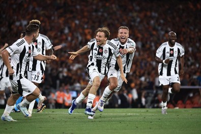 Beşiktaş hazır, Galatasaray sahada yok - Resim : 2