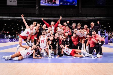 Sakat sakat maçı bitirmişti! Milli voleybolcu Gizem Örge’den duygulandıran sözler! "Bir omuzum daha var dedim..." - Resim : 2