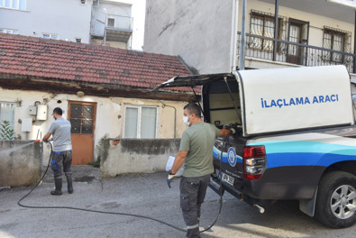 Bursa'da ilaçlama çalışmaları sürüyor - Resim : 2