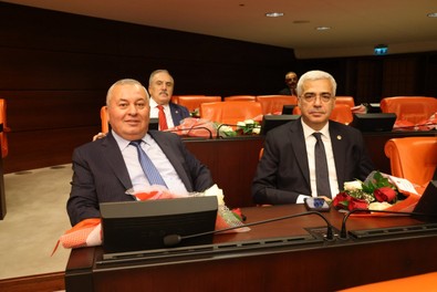 Demokrat Parti'de deprem devam ediyor: Salih Uzun ve Cemal Enginyurt istifa etti! - Resim : 1