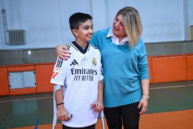Yıldız futbolcu Arda Güler’den yürekle dokunan hareket! "Amputenin Arda Güler"i Kerem'i sevindirdi - Resim : 1