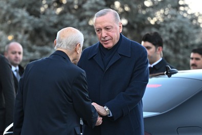 Erdoğan-Bahçeli görüşmesinde esprili diyalog: "Devlet Bey'in delikanlılığı" - Resim : 1