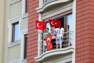 Saat: 19.19... Tüm Türkiye İstiklal Marşı’nı böyle okudu - Resim : 2