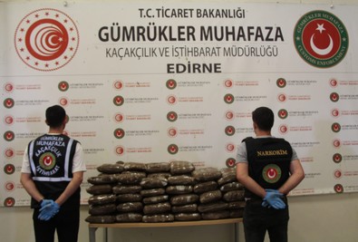Kapıkule'de operasyon: yaklaşık 250 kilo ele geçirildi! - Resim : 1