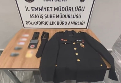 Sahte Dışişleri Bakanlığı ve jandarma personeli yakalandı - Resim : 1