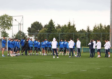 Trabzonspor’da Abdullah Avcı krizi! Taraftarlar isyan bayrağını açtı! İki teknik direktörden birinin takımın başına istedi - Resim : 1