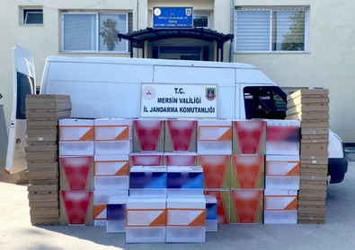 Mersin'de dev operasyon: 1 milyon 7 bin 500 makaron ve 70 litre etil alkol ele geçirildi - Resim : 1