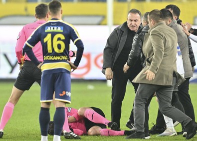 Halil Umut Meler’e tekme atmışlardı! MKE Ankaragücü o kişilerin kim olduğunu açıkladı - Resim : 1