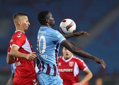 Trabzonspor’da Onuachu şoku! Gol makinesi kritik maçları kaçıracak! İşte oynamayacağı maçlar - Resim : 1