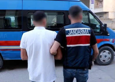 Mersin'de sosyal medya üzerinden terör propagandası yapan 7 kişi gözaltına alındı! - Resim : 1