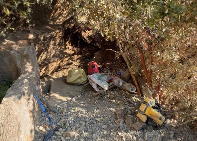 Mersin'de kaçak kazı yapan defineciler suçüstü yakalandı! - Resim : 1