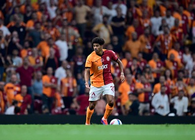 Galatasaray, Konyaspor deplasmanında! Okan Buruk kararını verdi! Yeni transfer ilk 11’de başlayacak - Resim : 2