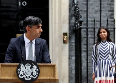 Başbakan Starmer Downing Street'te ilk konuşmasını yaptı: İngiltere'yi yeniden inşa edeceğiz - Resim : 2