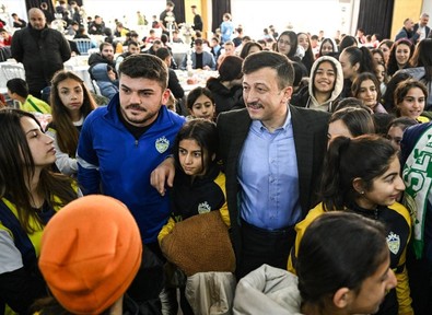 AK Parti İzmir Büyükşehir Belediye Başkan Adayı Hamza Dağ: Toplu taşıma 90 dakika ücretsiz olacak - Resim : 1