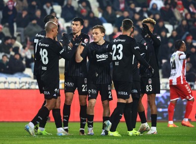 Süper Lig’de tarihe geçecek maç! Beşiktaş, Bodrum FK’yı konuk edecek! Kartal’da 5 yıldız yok! İşte muhtemel ilk 11’ler - Resim : 1