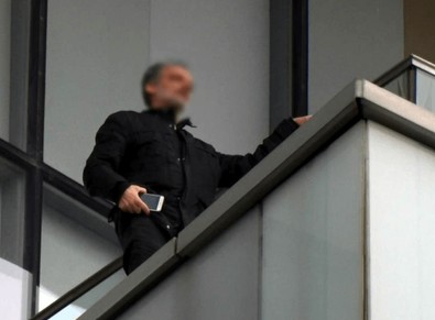 AVM’deki manzarayı gören herkes kafasını aynı anda aynı yöne çevirdi! Olay çok aşırı ilginç - Resim : 1