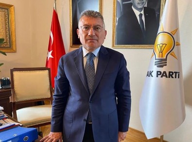 Kamu ve özel sektörde çalışma saatleri düşüyor mu? AK Parti'den açıklama! - Resim : 1