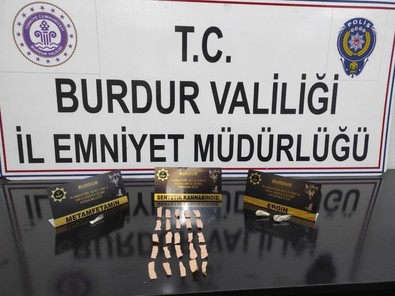 Burdur'da yapılan uyuşturucu operasyonunda yakalanan 3 kişiden 2'si tutuklandı! - Resim : 1