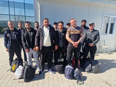 Edirne'den Bulgaristan'a kaçmaya çalışan kaçak göçmenler Jandarma ekiplerine yakalandı - Resim : 2