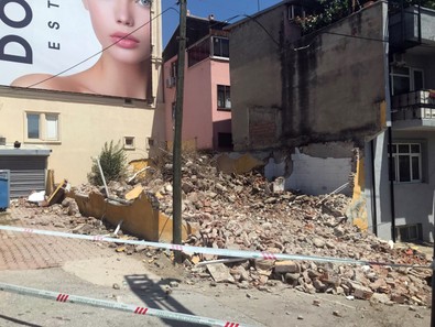 Madde bağımlılarının uğrak yeriydi! Mahalleli derin nefes aldı! - Resim : 1