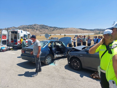 Burdur'da otomobil kazası: 10 yaralı! - Resim : 1