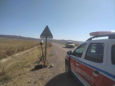 Van'da trafik denetimleri devam ediyor! 89 araç trafikten men edildi - Resim : 1