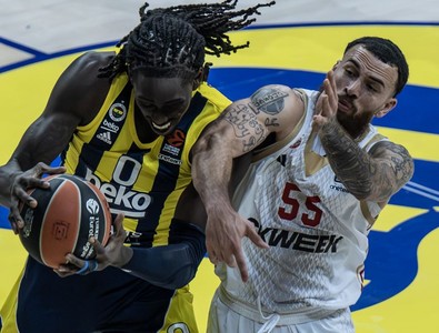 Fenerbahçe Beko yeni antrenörüyle kazanmaya devam ediyor - Resim : 2