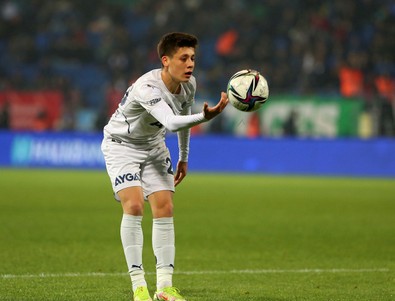 Arda Güler, İspanya basının manşetlerini süsledi! “Fenerbahçe'nin 18 yaşındaki incisi, Real Madrid'e gelmek üzere” - Resim : 1