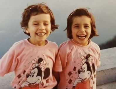 Kızını yıllar sonra zorla kabullenmişti. Duayen oyuncu Metin Akpınar'dan hayranlarını şaşkına çeviren fakirlik belgesi hamlesi - Resim : 2