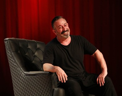 Hasan Can Kaya ‘veteran komedyen’ demişti! Cem Yılmaz’a zeytin dalı uzattı! “Ben komedyen büyüklerimle…” - Resim : 2