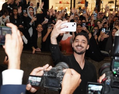 Riyad'da Halit Özgür Sarı rüzgarı! Prens gibi karşılandı - Resim : 2