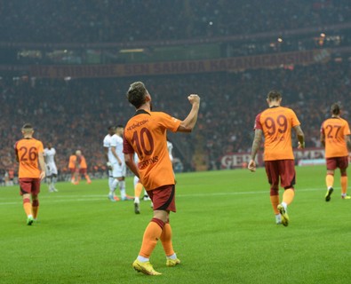 Galatasaray’da Mertens gelişmesi! Alacağı ücret belli oldu! - Resim : 1