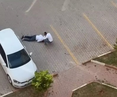 Şanlıurfa'da baba ve oğluna öldüresiye dayak kameraya yansıdı! - Resim : 2