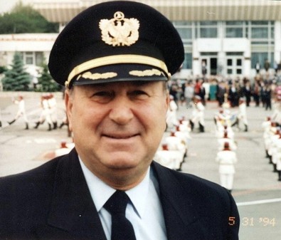 THY'nin Eski Genel Müdürü ve emekli kaptan pilot Atilla Çelebi hayatını kaybetti - Resim : 1