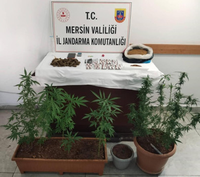 Mersin'de narkotik operasyonu! Uyuşturucu madde ticareti yapan 3 şüpheli yakalandı - Resim : 1