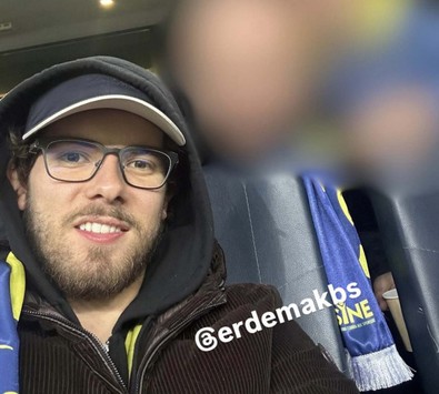 Fenerbahçe tribünlerinde dikkat çeken isim! Gizlice geldi ama taraftarlar onu fark etti - Resim : 2