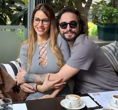 Eşi ile birlikte ilk bebeklerini bekleyen Ahmet Kural: ''O an ağladım, bambaşka bir duygu'' - Resim : 1
