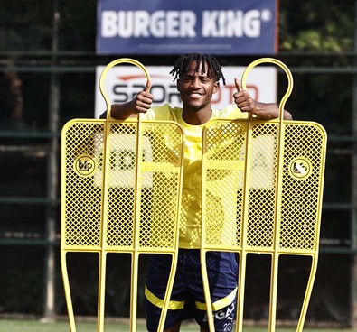 Fenerbahçe’de forvet alarmı! Jesus, dört gözle Batshuayi’yi bekliyor! - Resim : 2