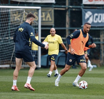 Fenerbahçe’ye Union SG maçı öncesi müjde! Yıldız futbolcu takımla çalışmalara başladı - Resim : 1