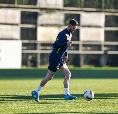 Fenerbahçe'de sakatlık şoku! 2 yıldız Hatayspor maçında forma giyemeyecek - Resim : 1